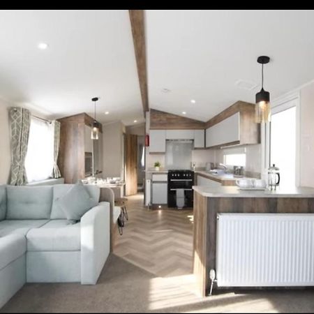 Q8 Ocean Edge Caravan Park Heysham Extérieur photo